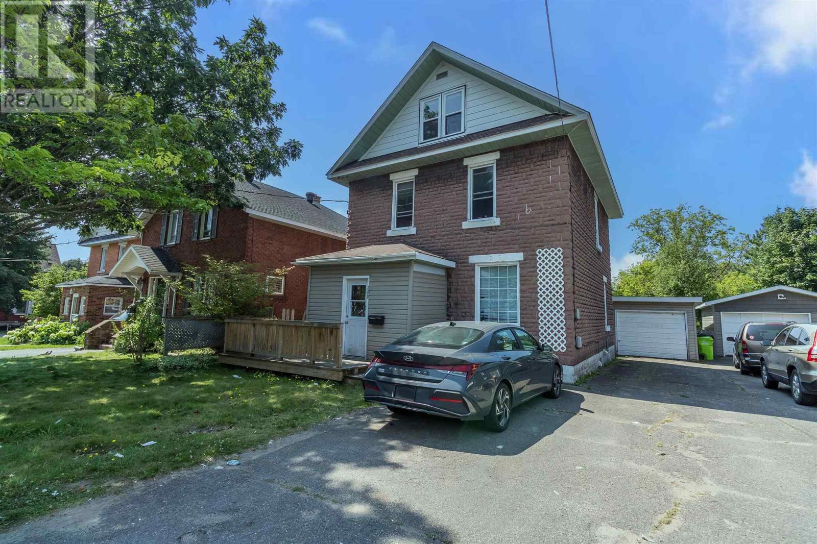 389 Bush St Property Photo