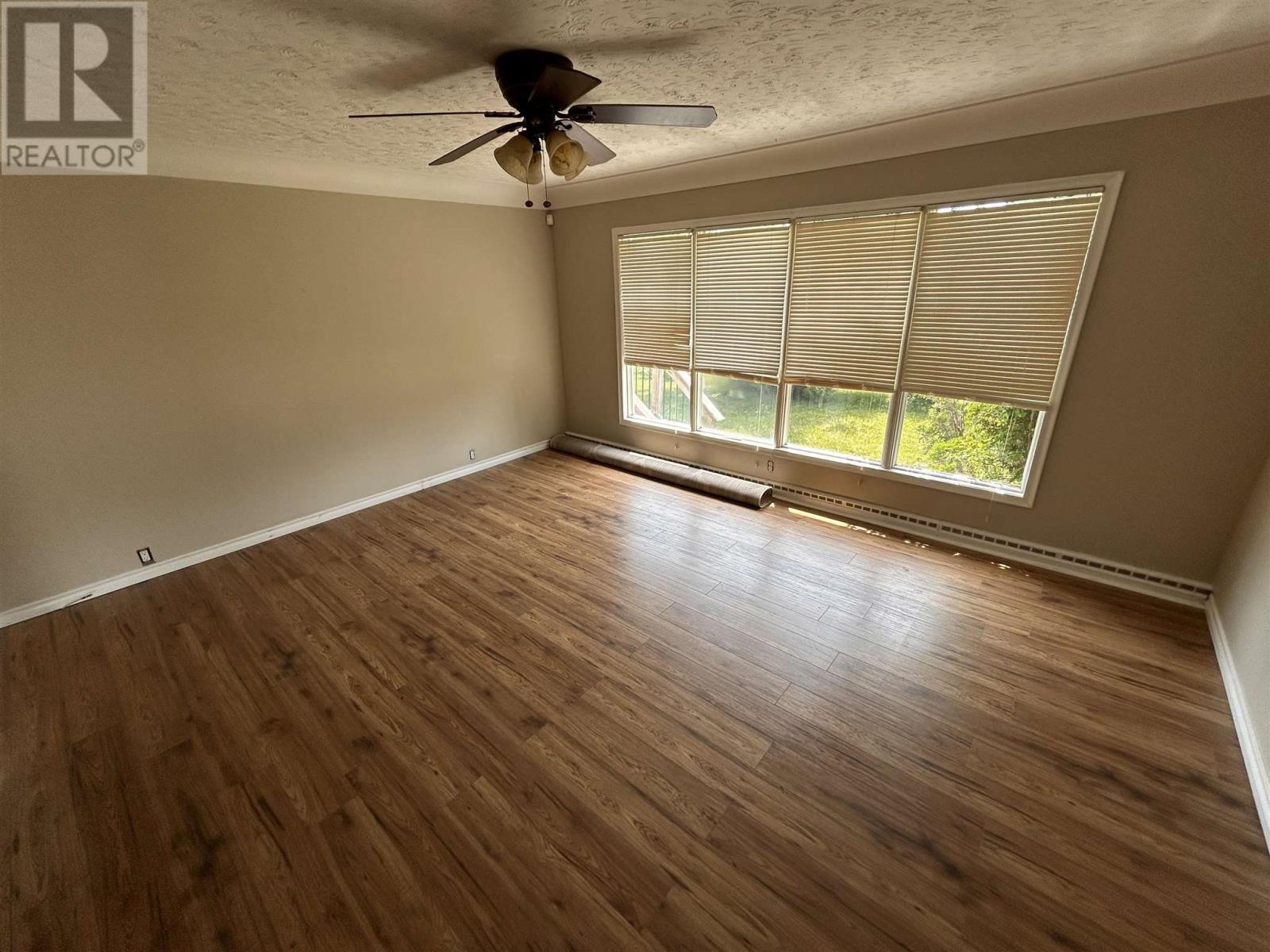 504 Mcnabb St Property Photo 5