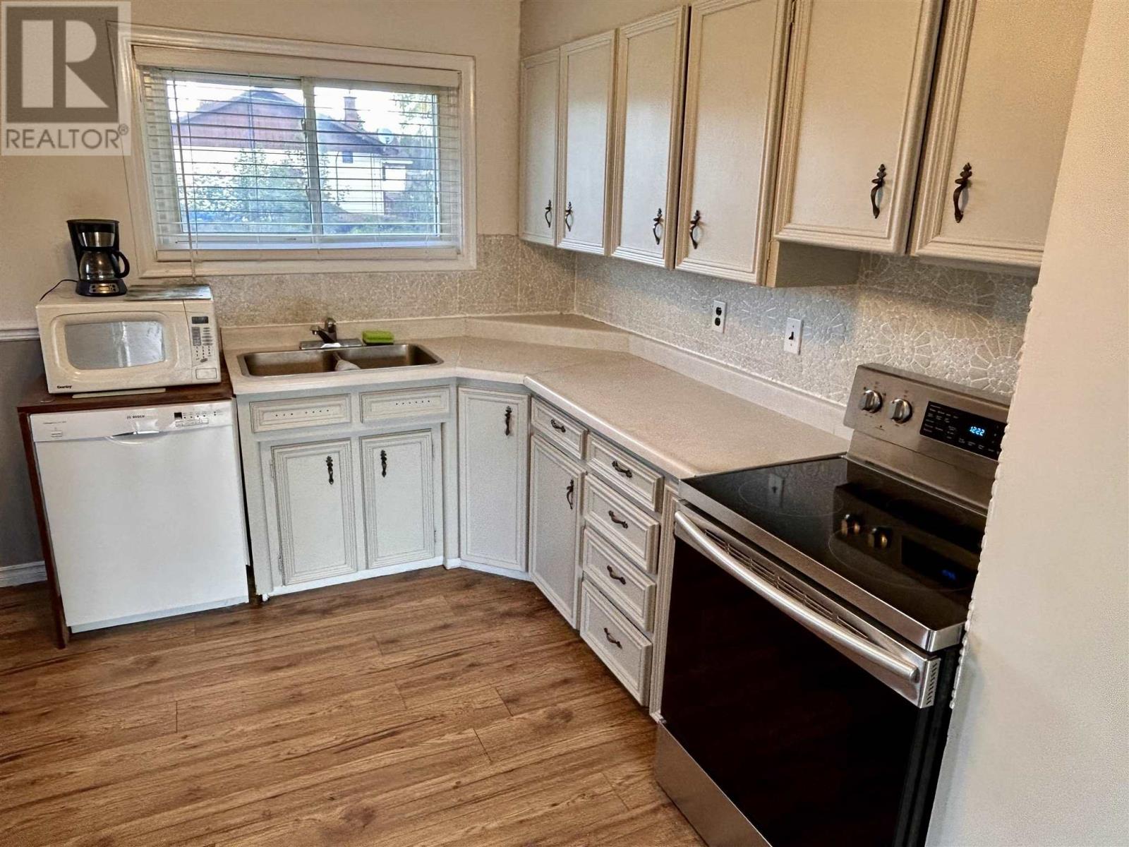 504 Mcnabb St Property Photo 6