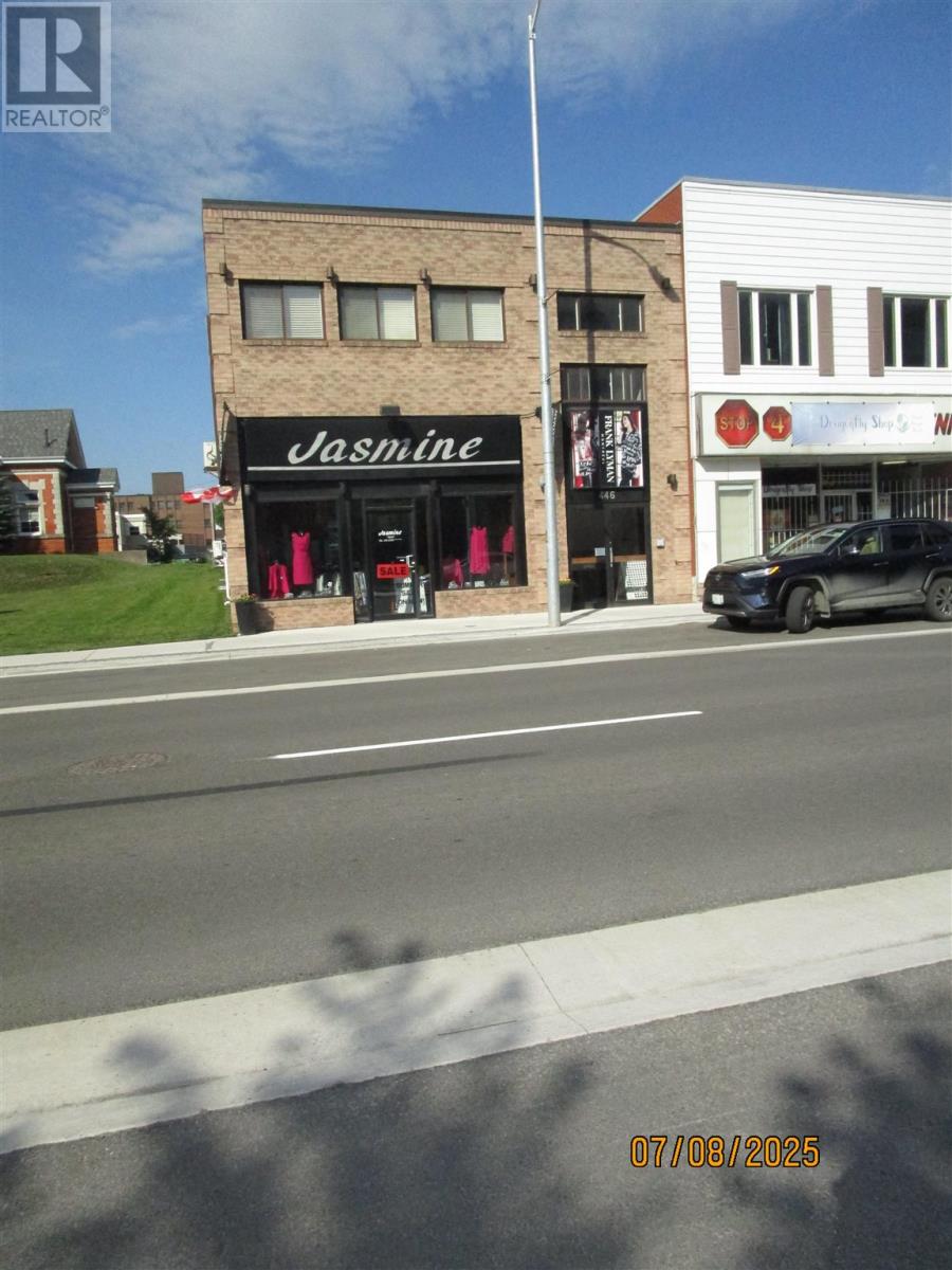 446-450 Queen St E Property Photo 2