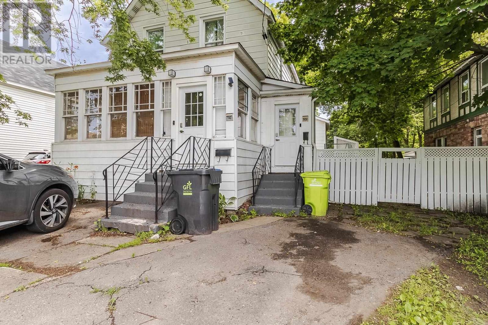 142 Pilgrim ST Property Photo 1
