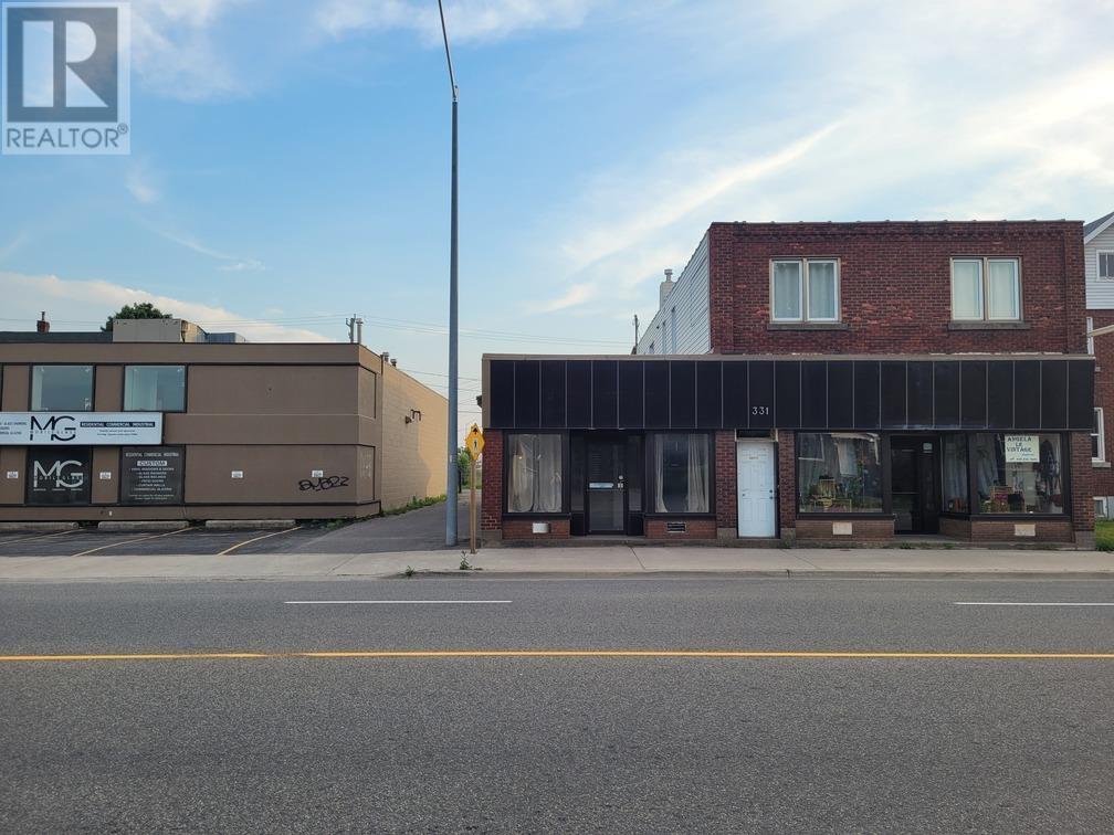 331 Wellington St W Property Photo 1