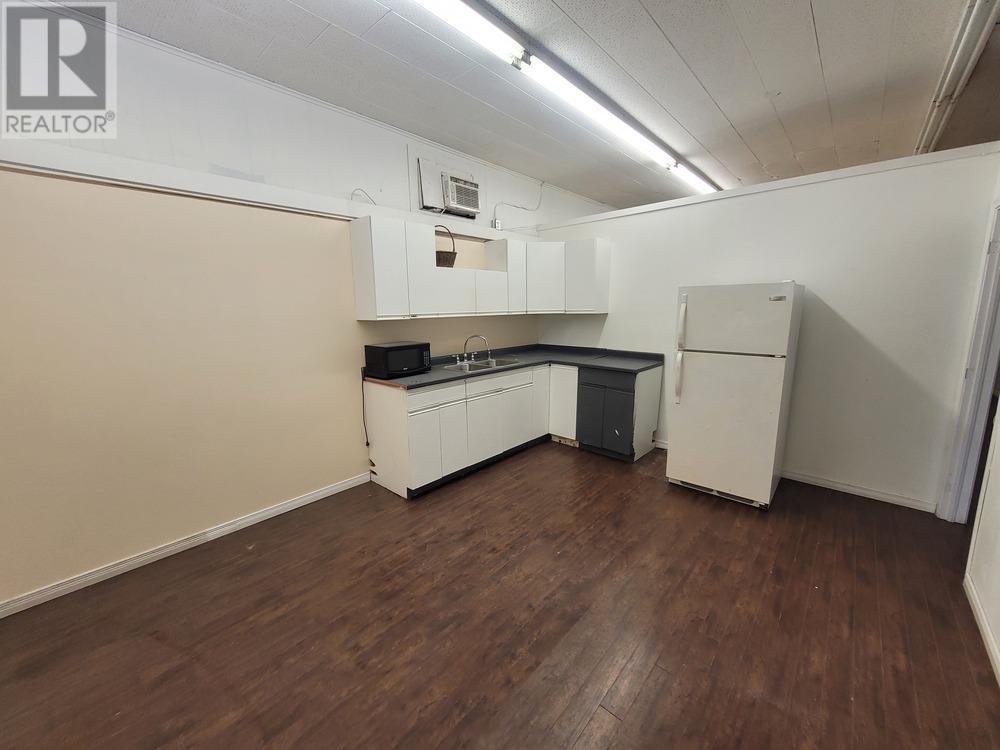 331 Wellington St W Property Photo 7