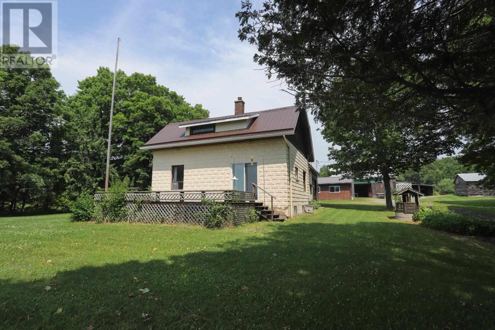 2704 A Line Rd Property Photo 1