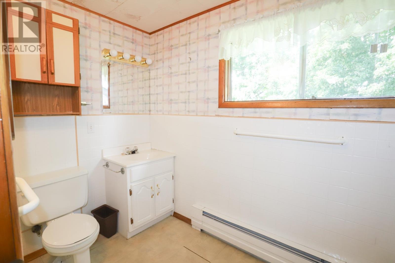 2704 A Line Rd Property Photo 17