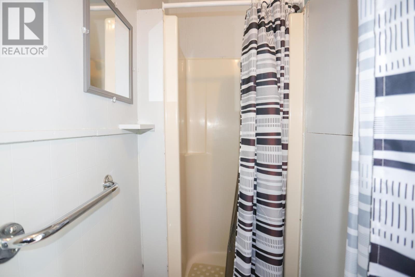 3020 Bowker St Property Photo 29
