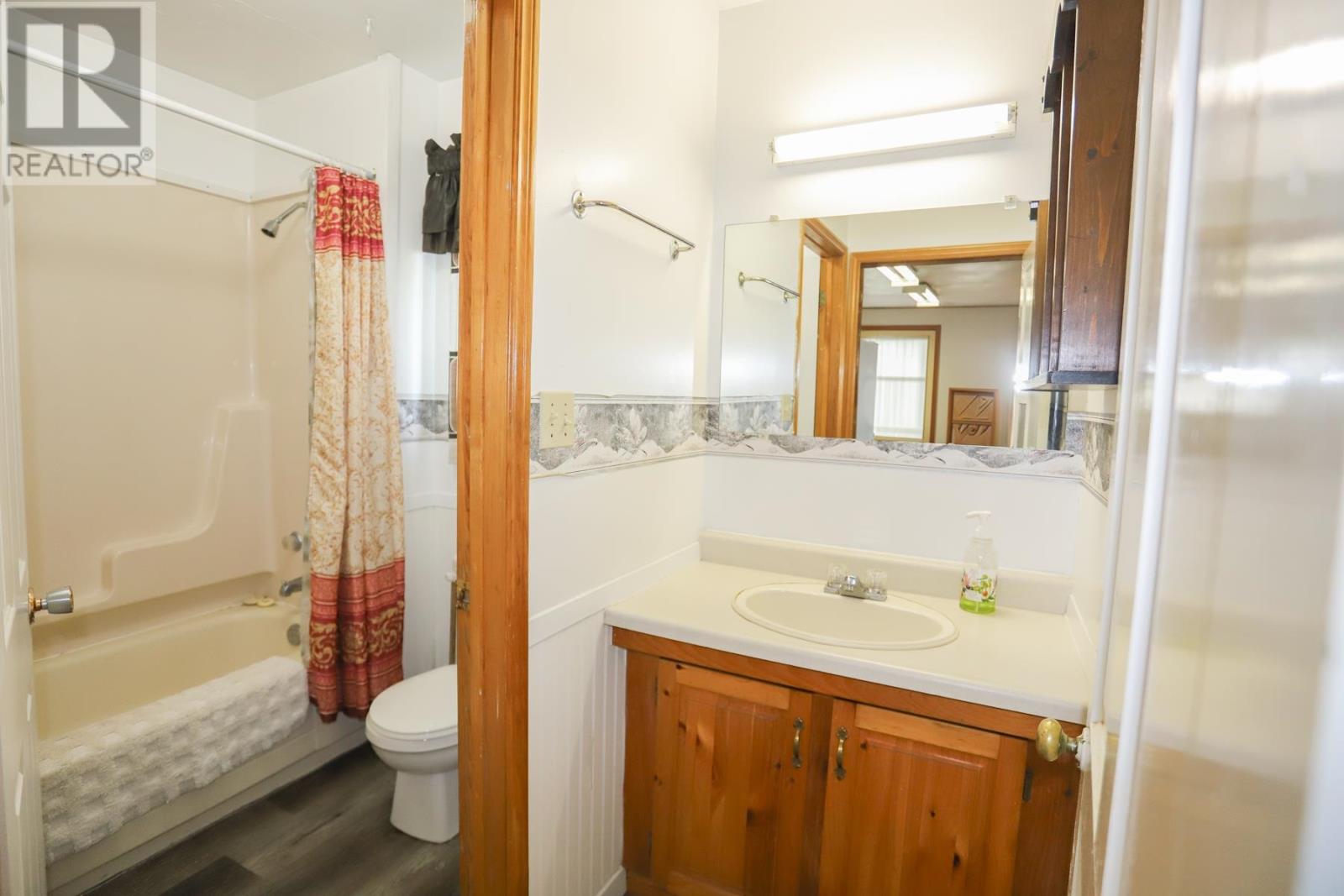 3020 Bowker St Property Photo 30