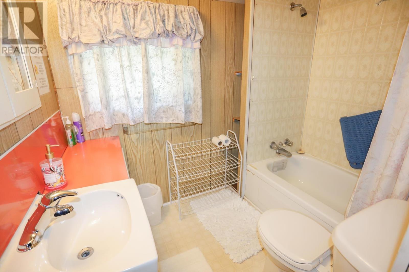 3020 Bowker St Property Photo 32
