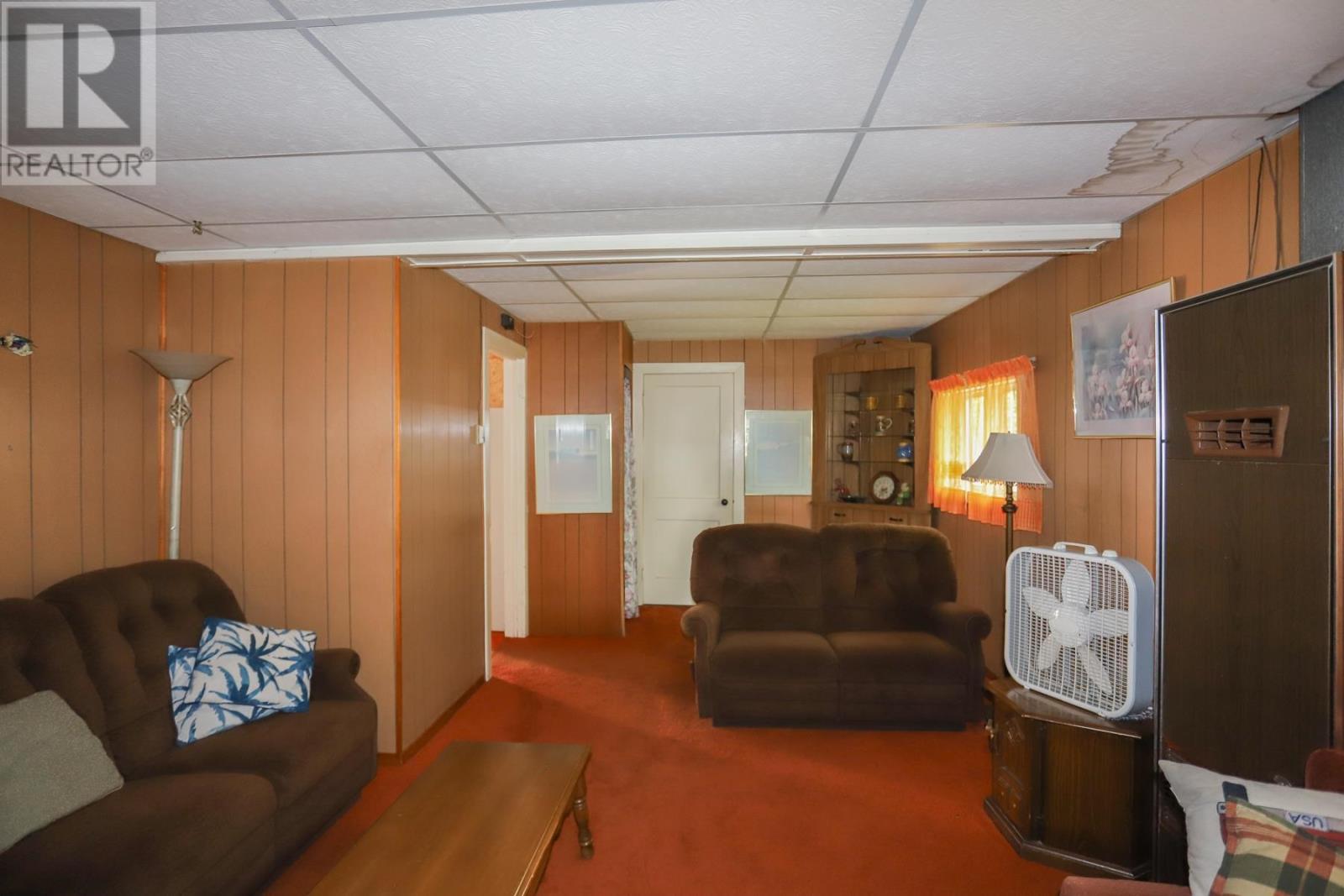 3020 Bowker St Property Photo 41