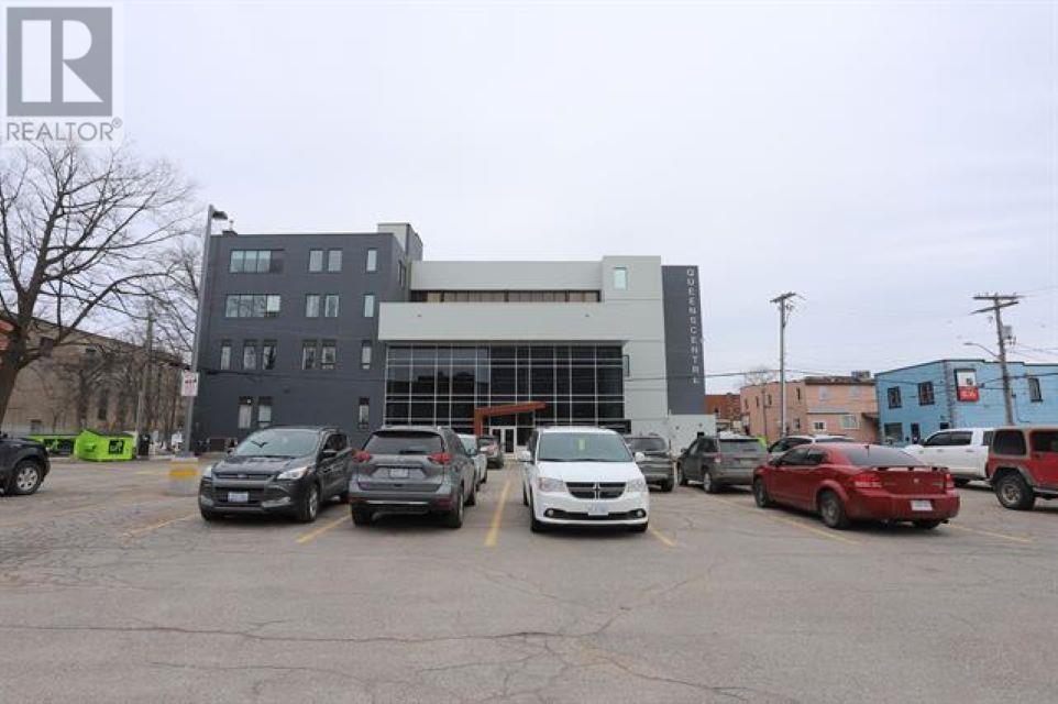 477 Queen St E # 202 Property Photo 4