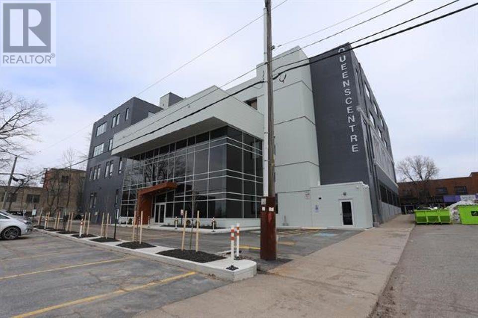 477 Queen St E # 202 Property Photo 6