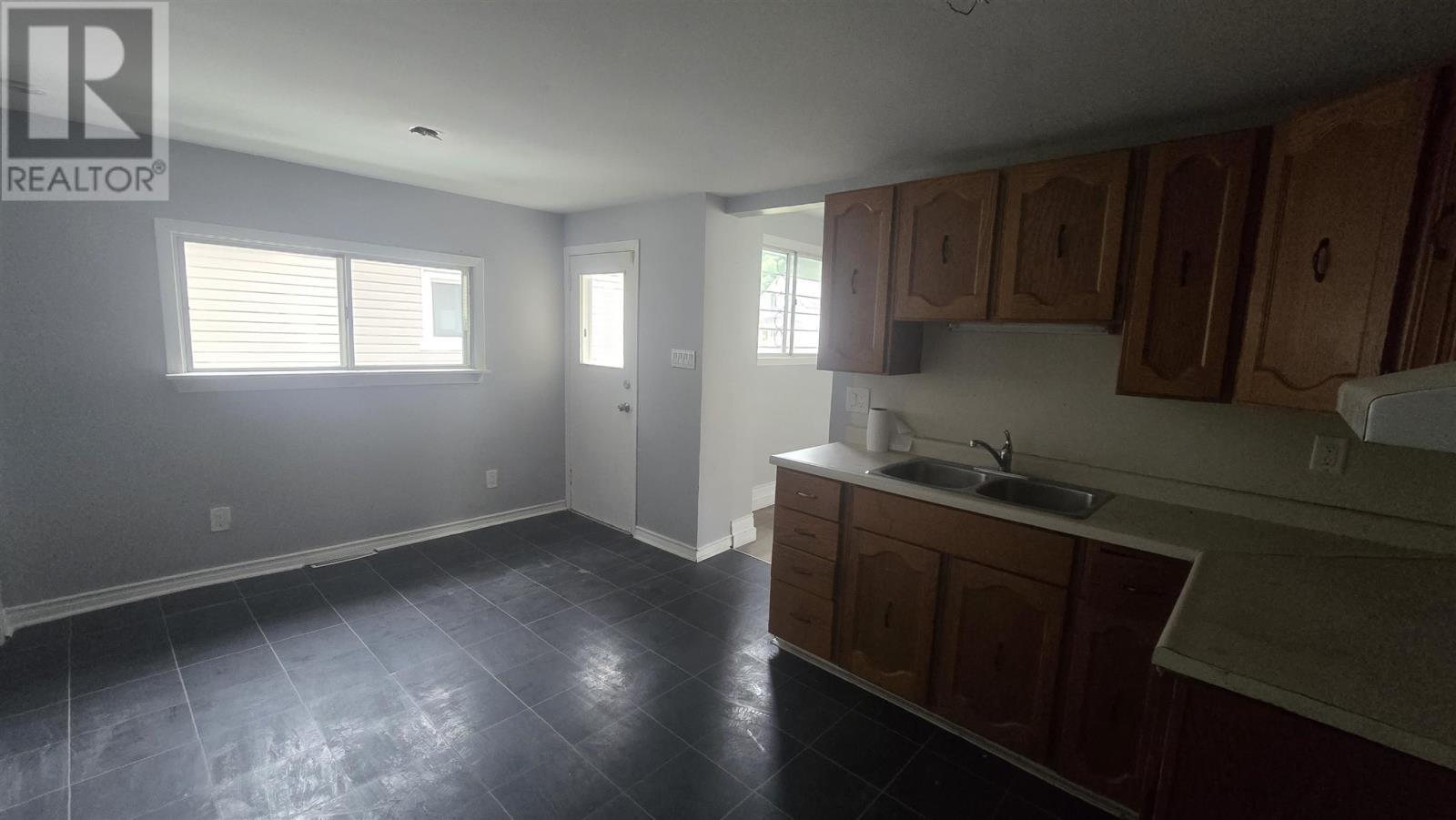 412 Northland Rd Property Photo 11