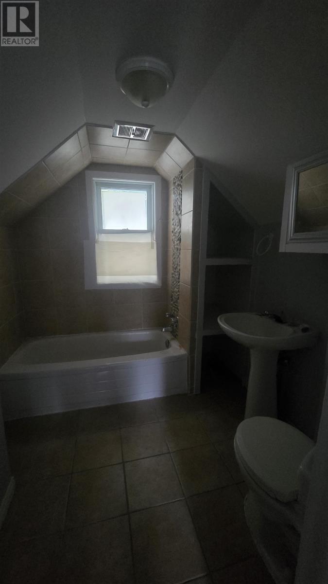 412 Northland Rd Property Photo 23