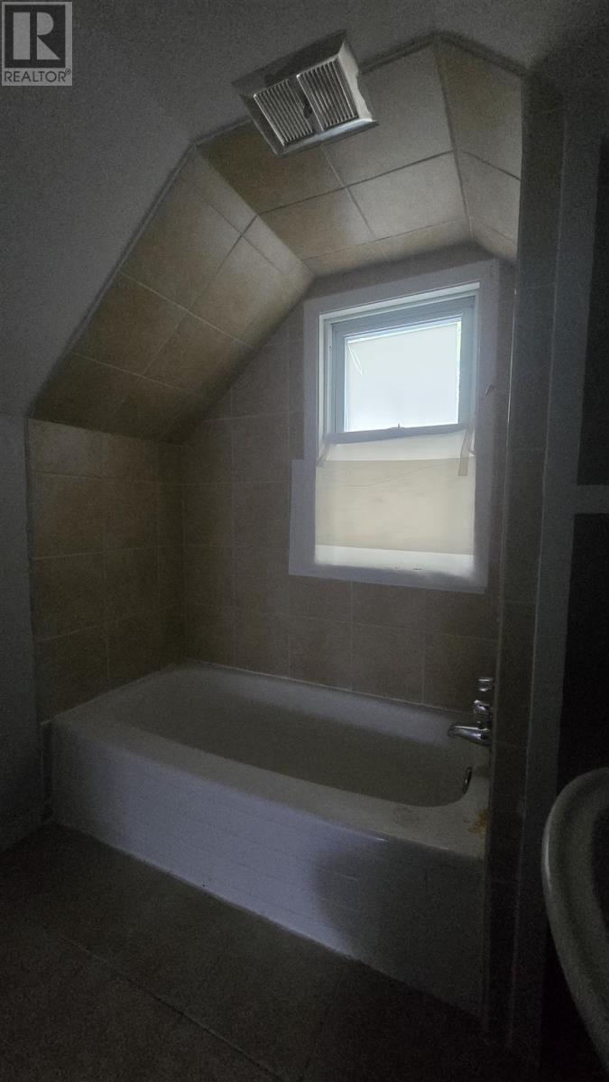 412 Northland Rd Property Photo 25