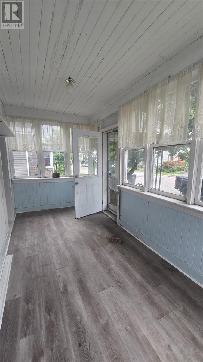 412 Northland Rd Property Photo 28