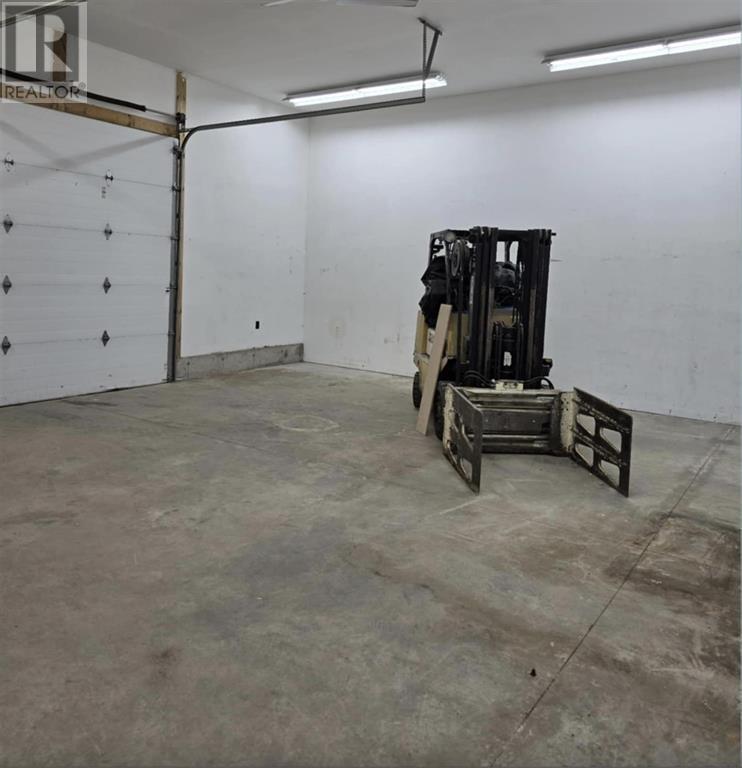 5 Industrial Court B Property Photo 2