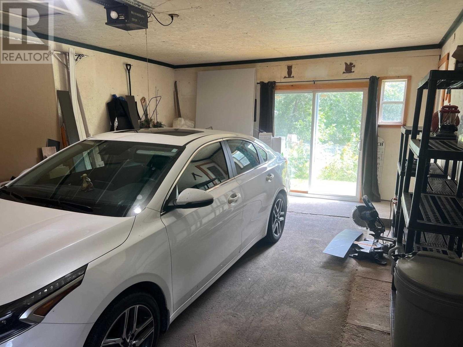 21 Eley Rd Property Photo 14