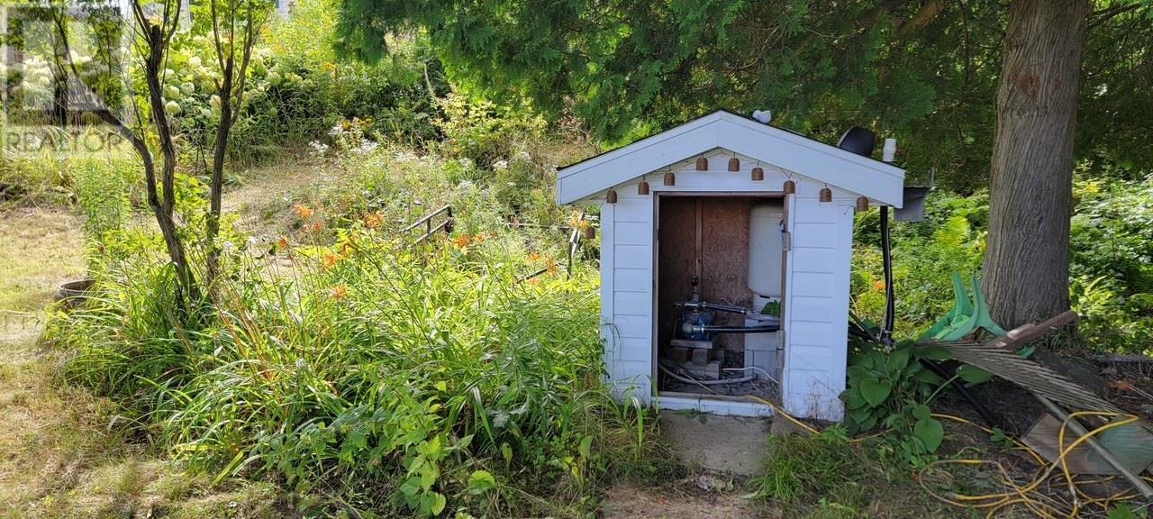 21 Eley Rd Property Photo 18