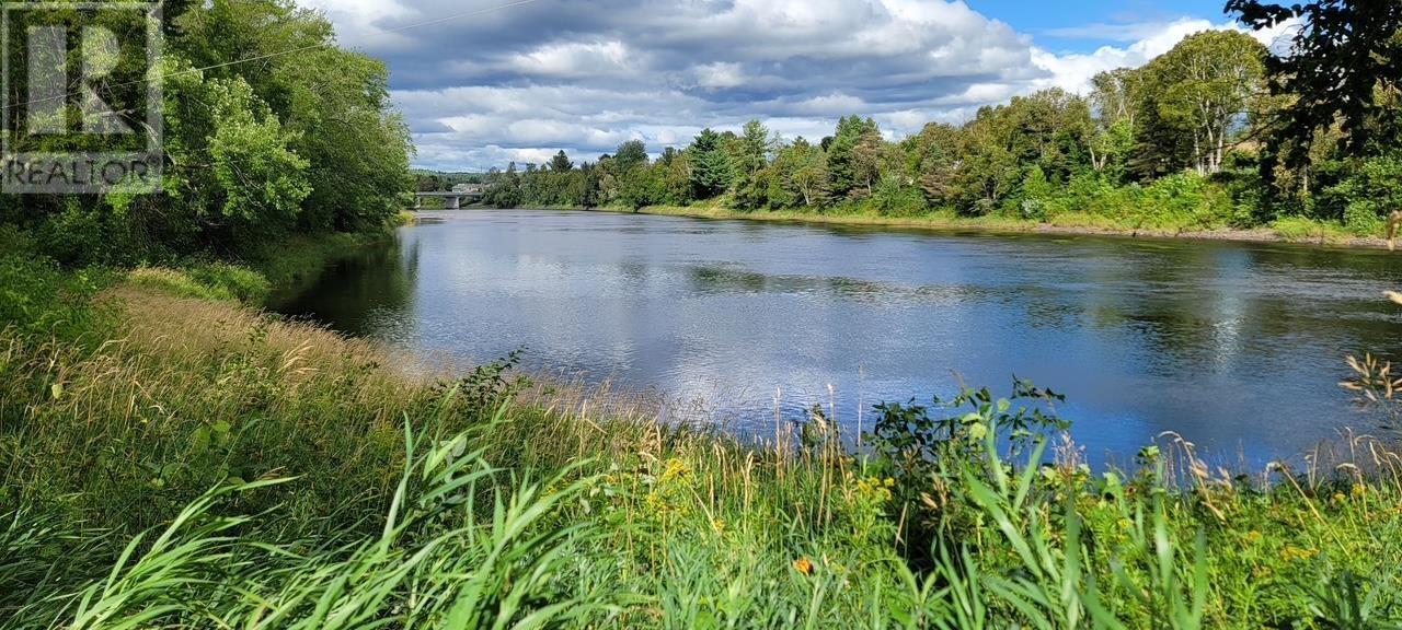 21 Eley Rd Property Photo 23