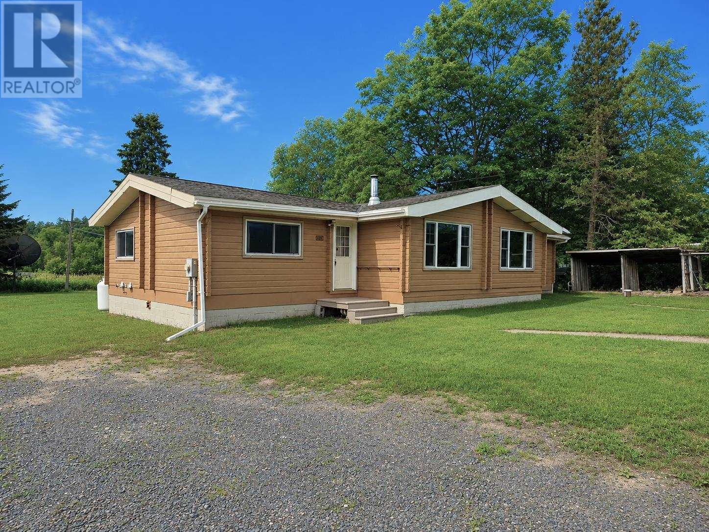4576 Highway 17 Property Photo 2