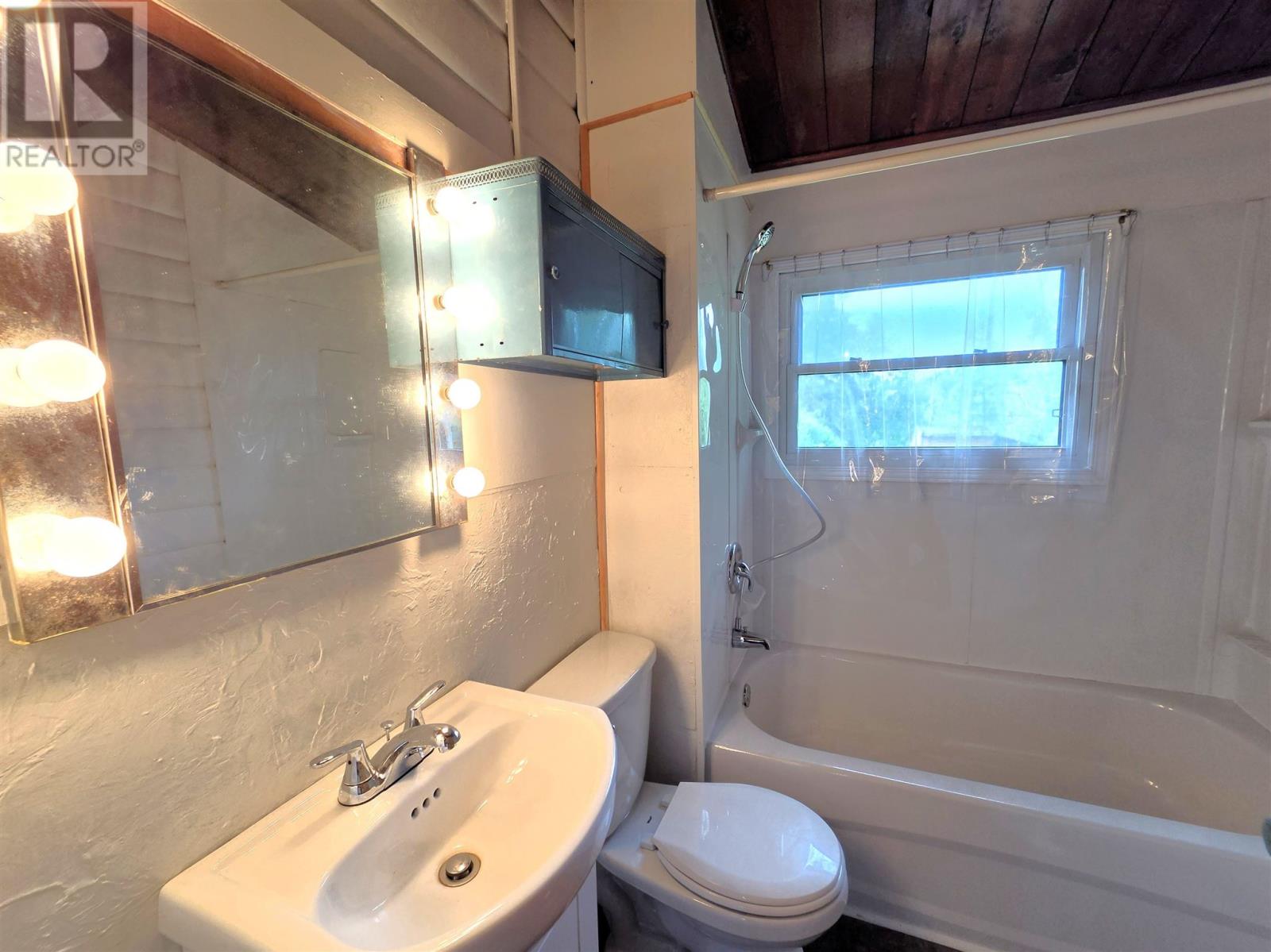 4576 Highway 17 Property Photo 16