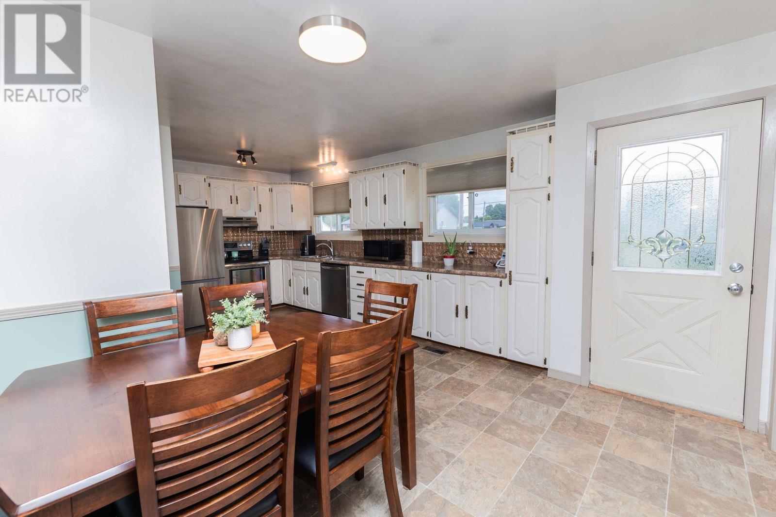 617 Boundary Rd Property Photo 5