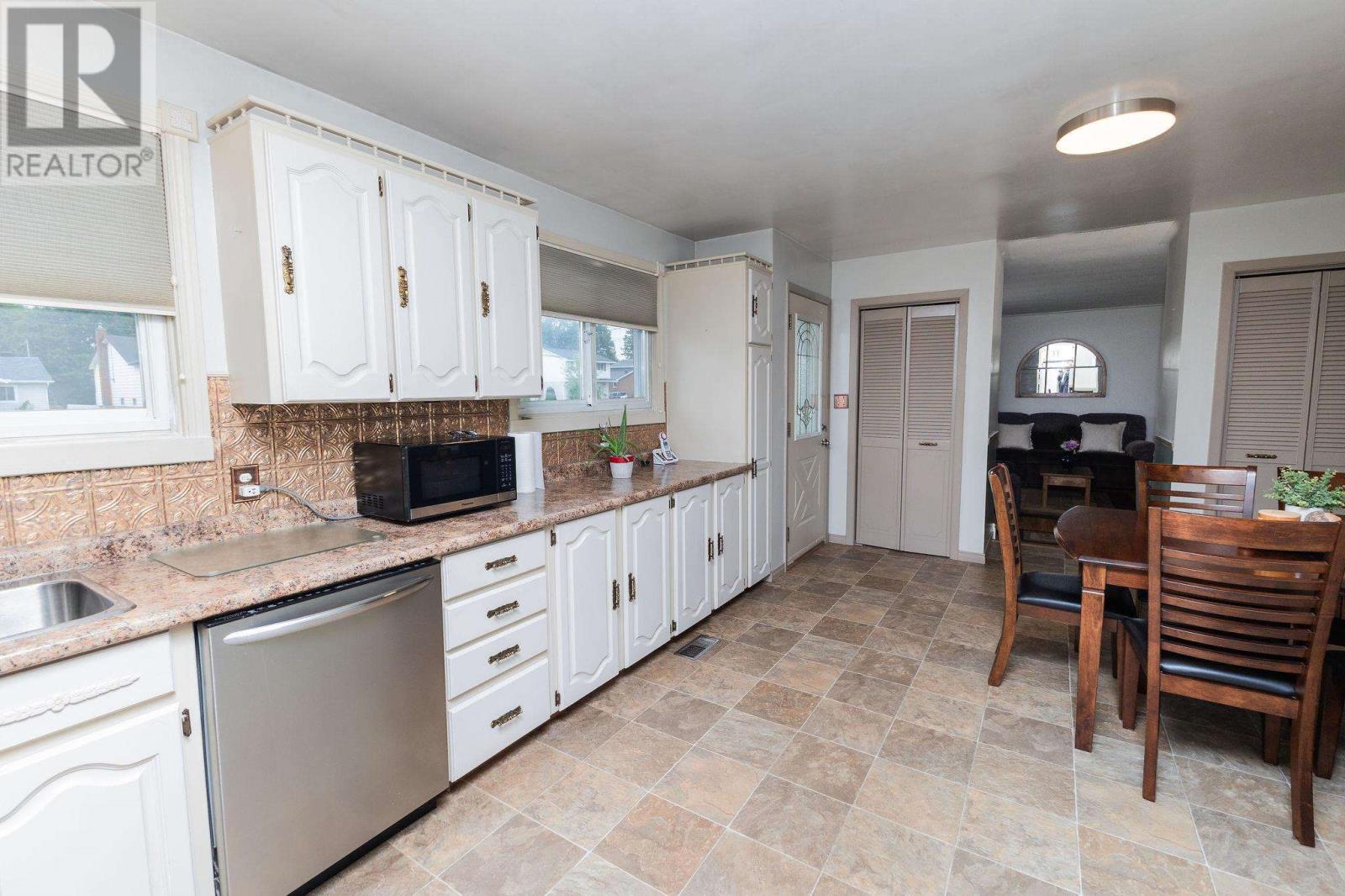 617 Boundary Rd Property Photo 8