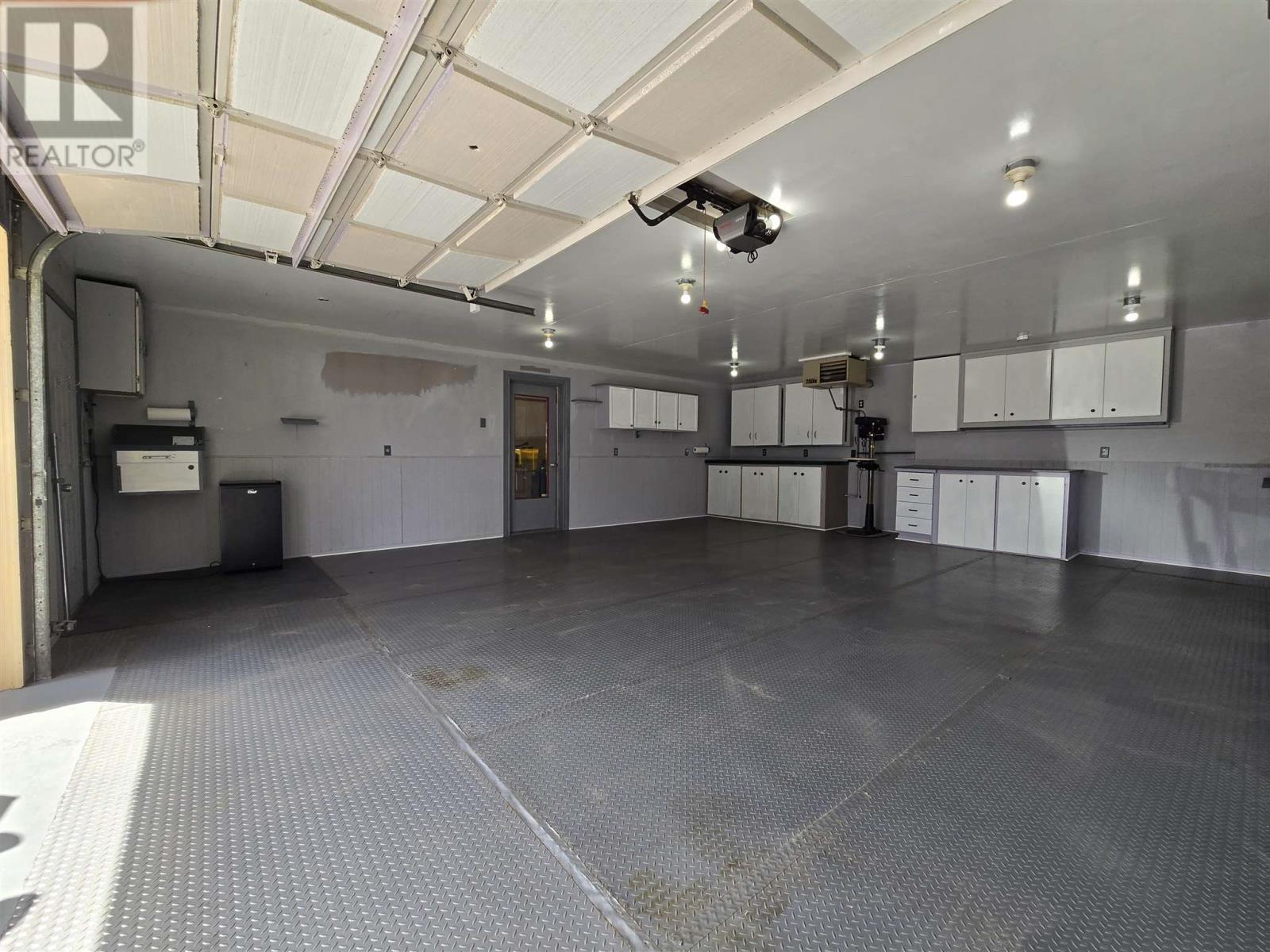 617 Boundary Rd Property Photo 49