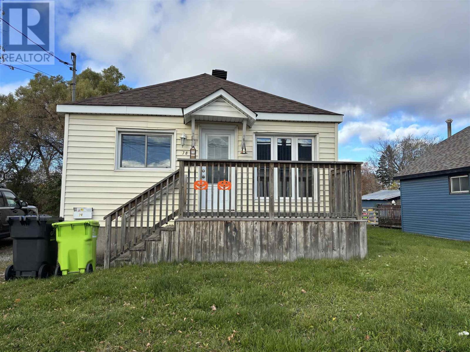 78 McNabb ST Property Photo 1