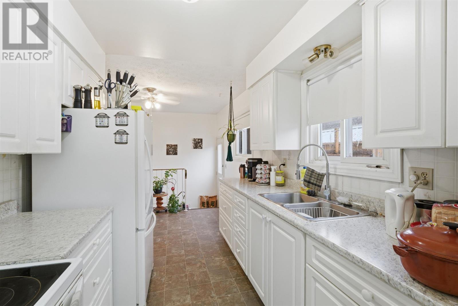 29 Laurier Rd Property Photo 4