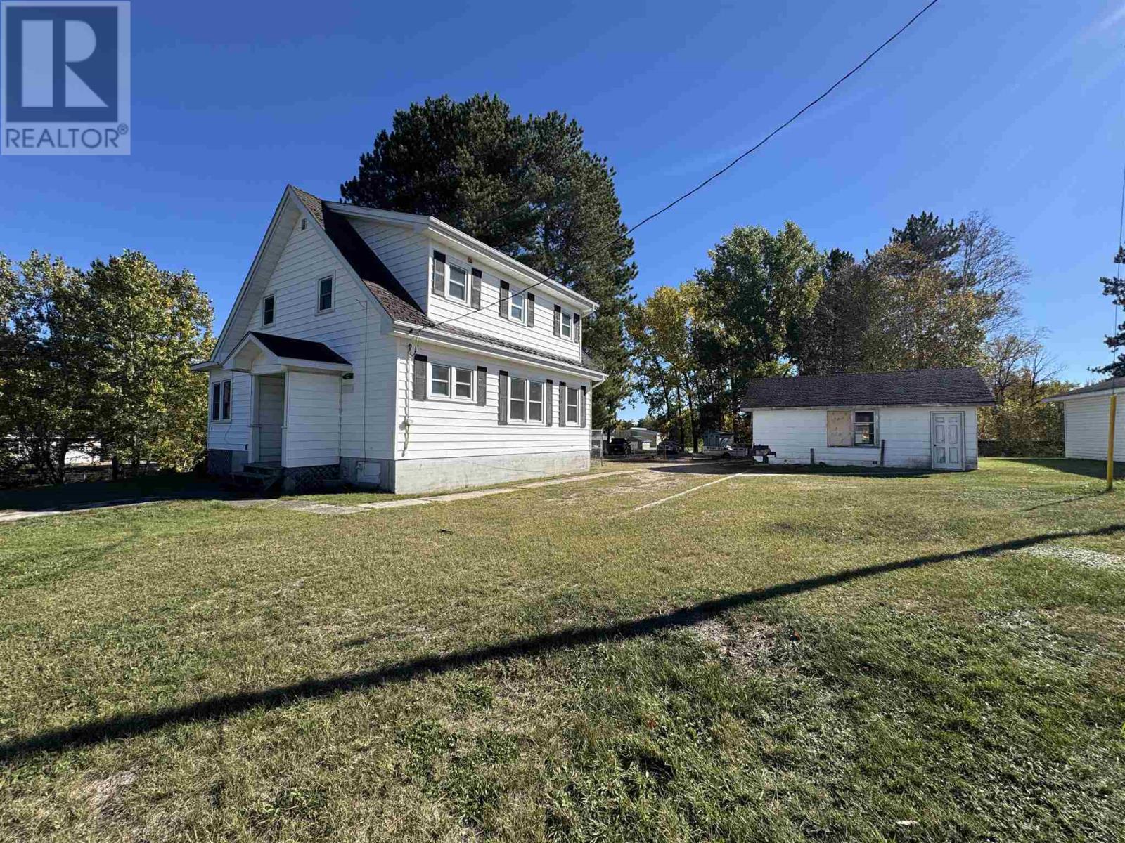 22 Low Ave Property Photo 2