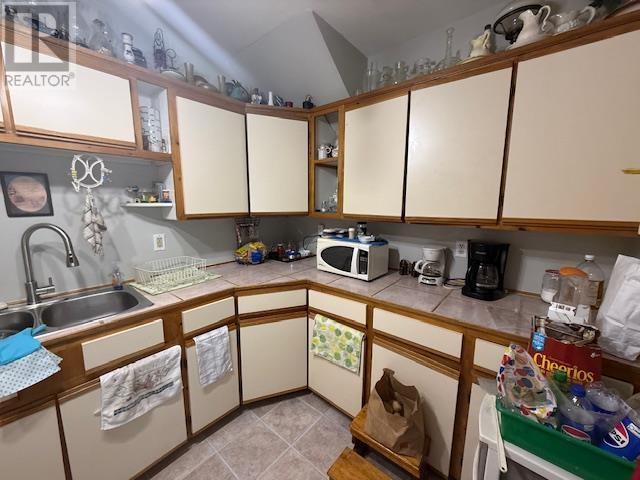257 John St Property Photo 3