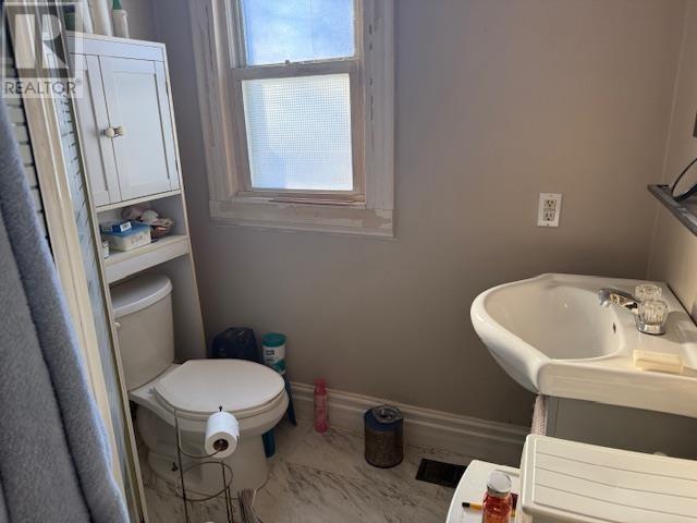 257 John St Property Photo 9