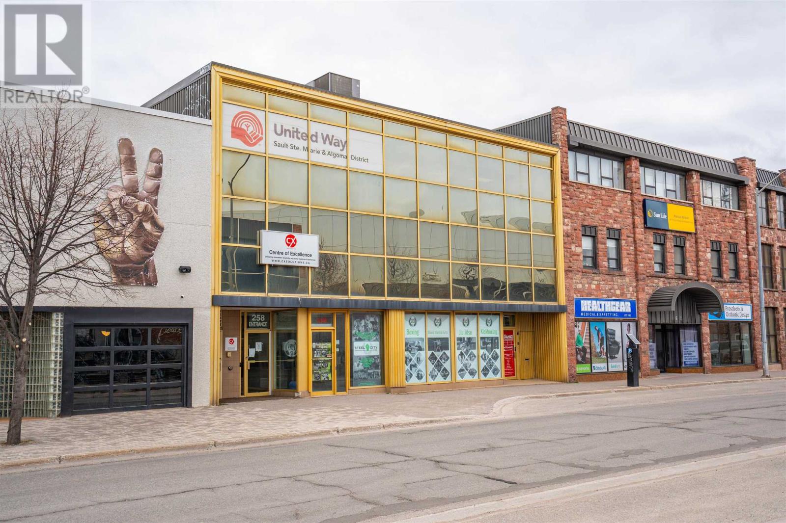 258 Queen ST E # 302
