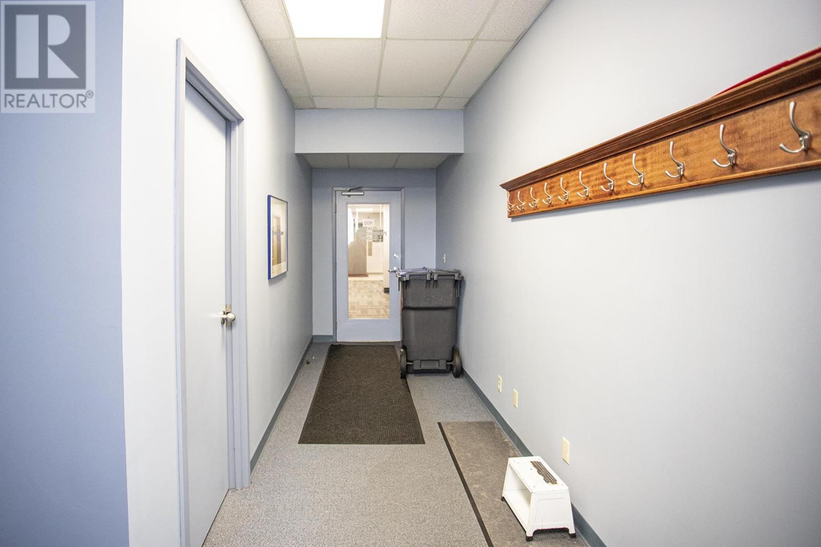 477 Queen St E Property Photo 14
