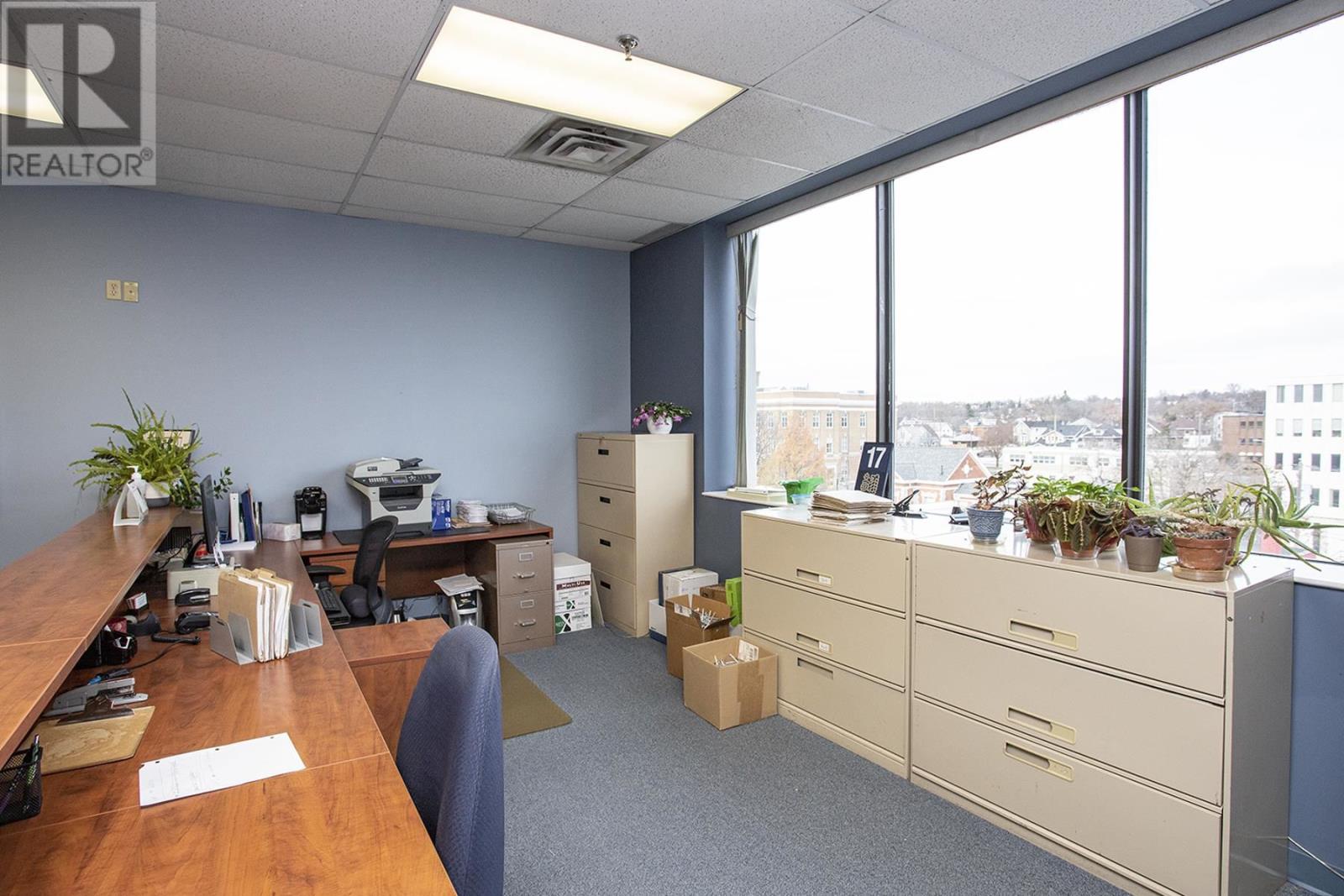 477 Queen St E Property Photo 15