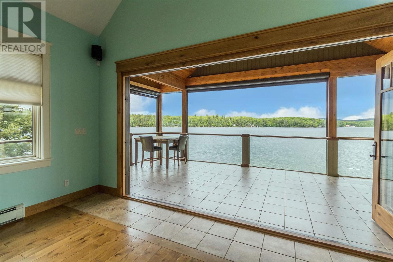 400 Mccarrel Lake Rd Property Photo 8