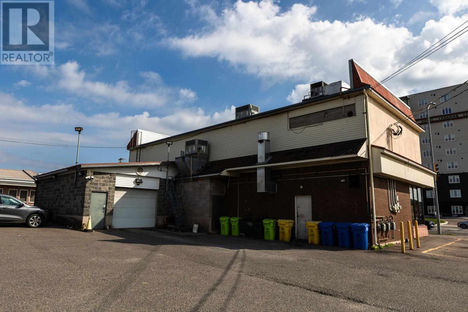 97 Great Northern Rd Property Photo 3