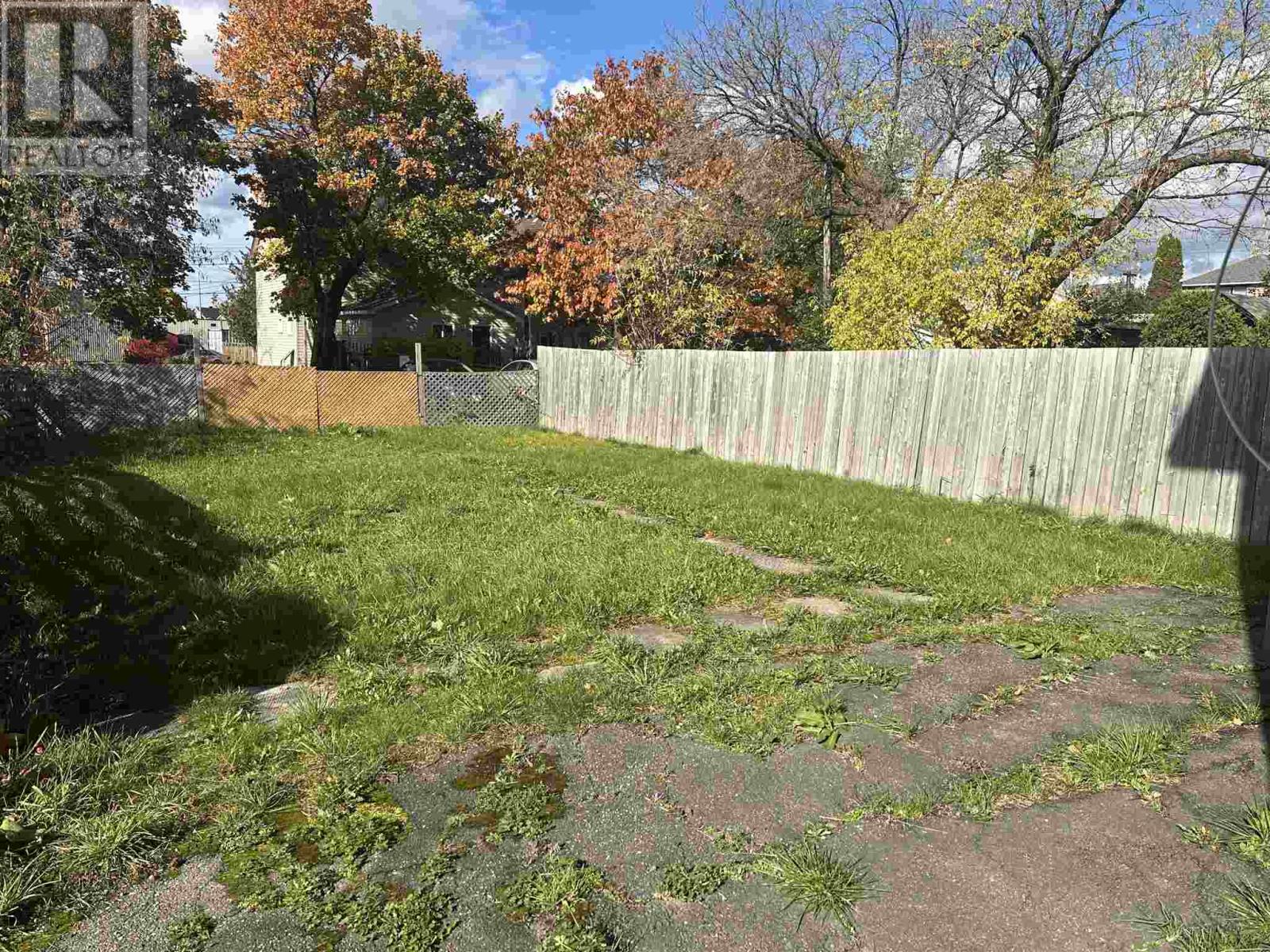 17 Abbott St Property Photo 4