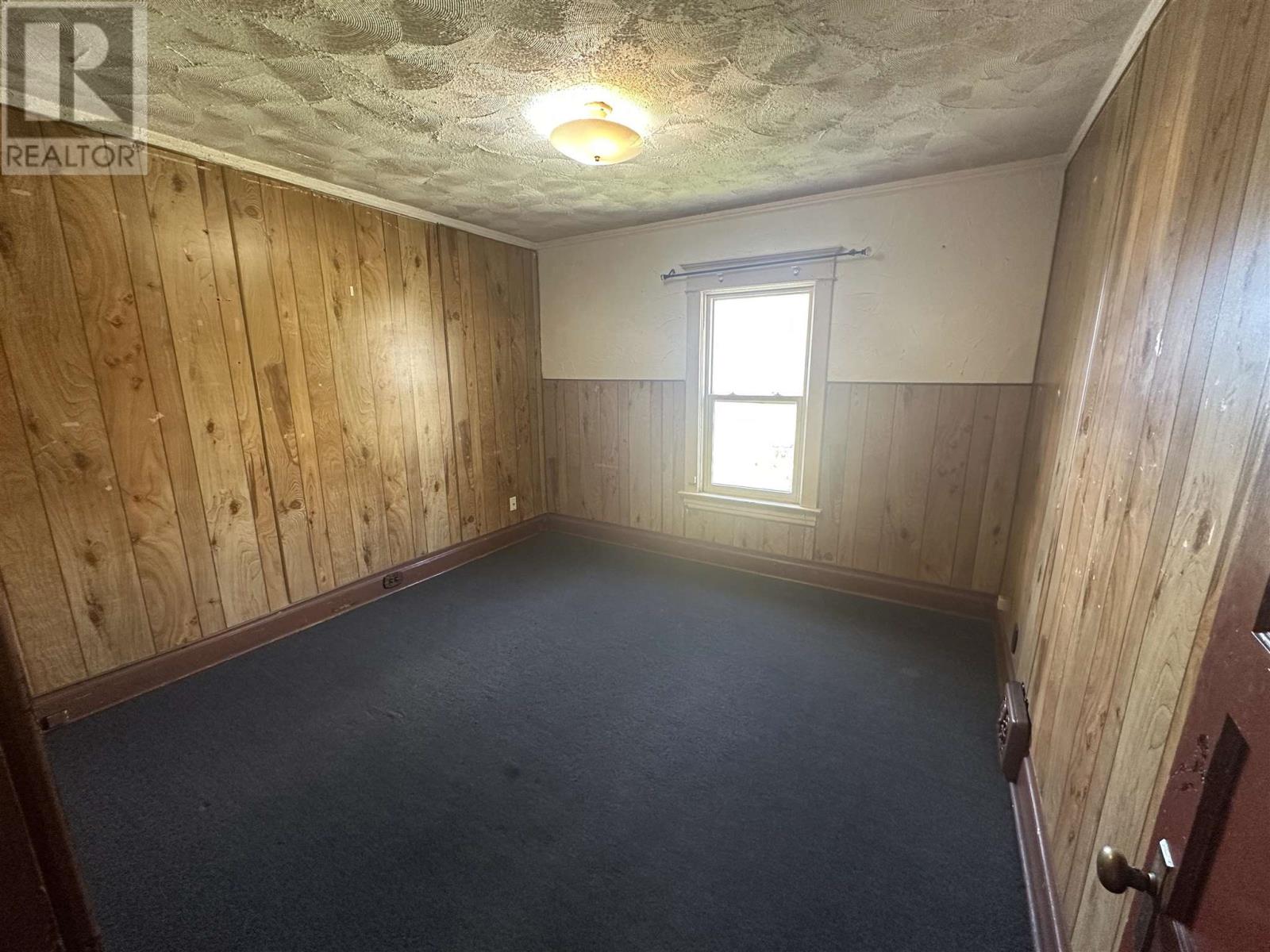 17 Abbott St Property Photo 9