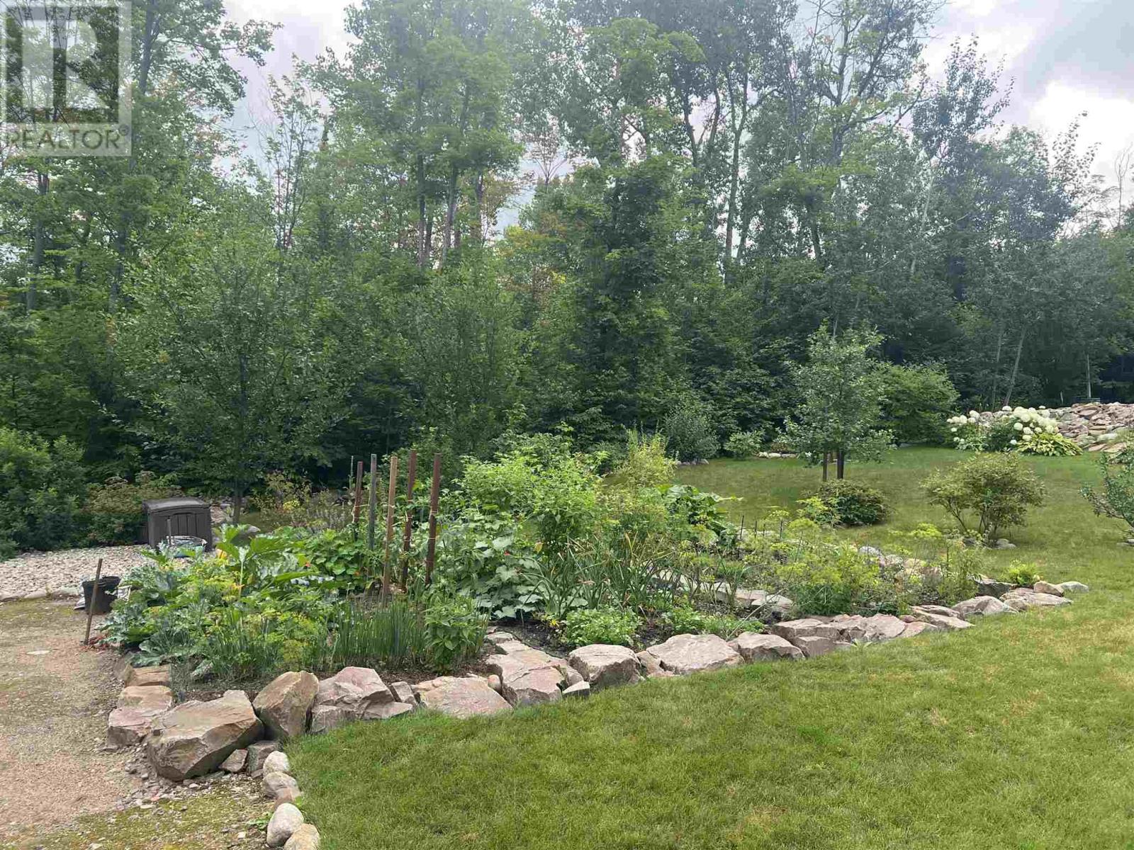 539 Leisure Bay Rd Property Photo 4