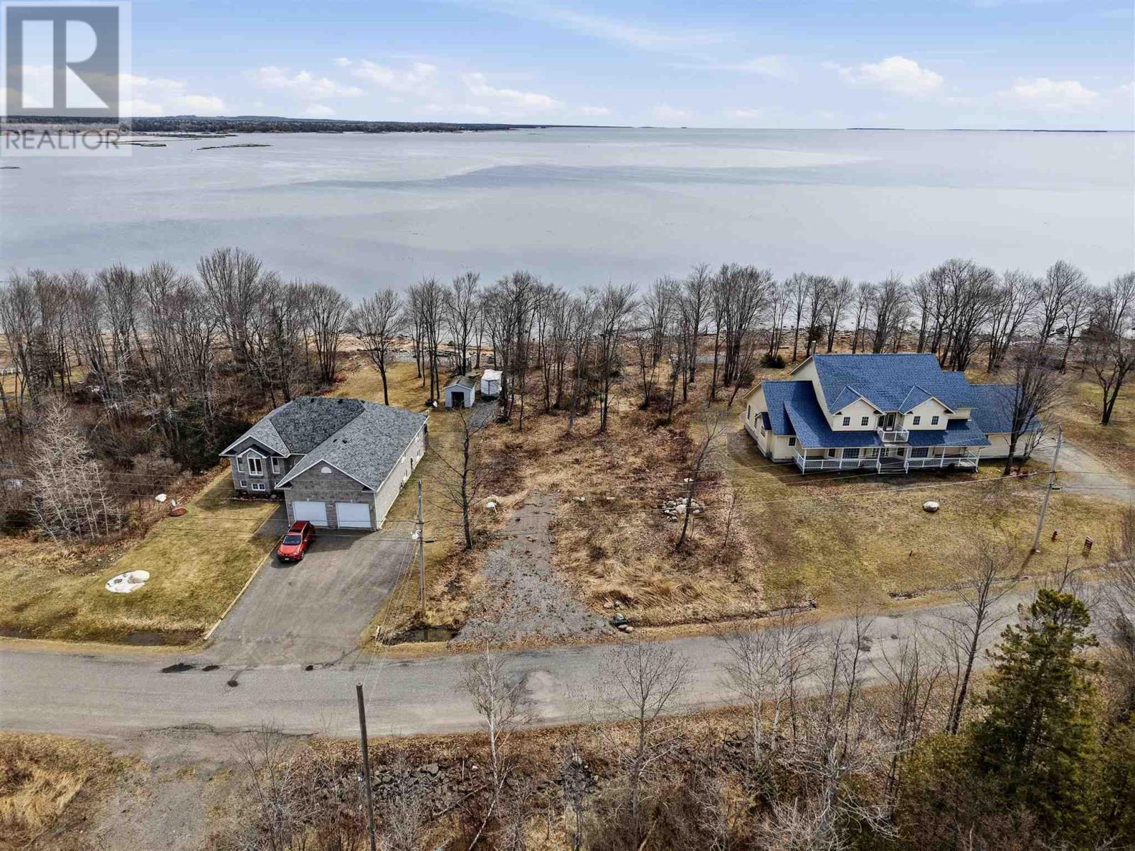 19 Lighthouse Point Dr Property Photo 11