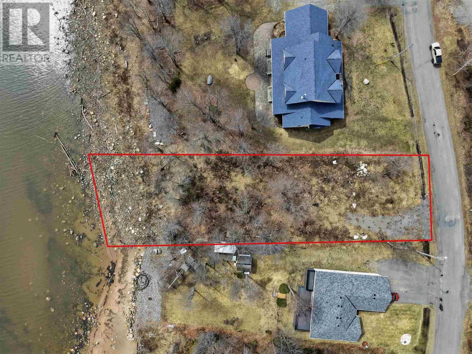 19 Lighthouse Point Dr Property Photo 12