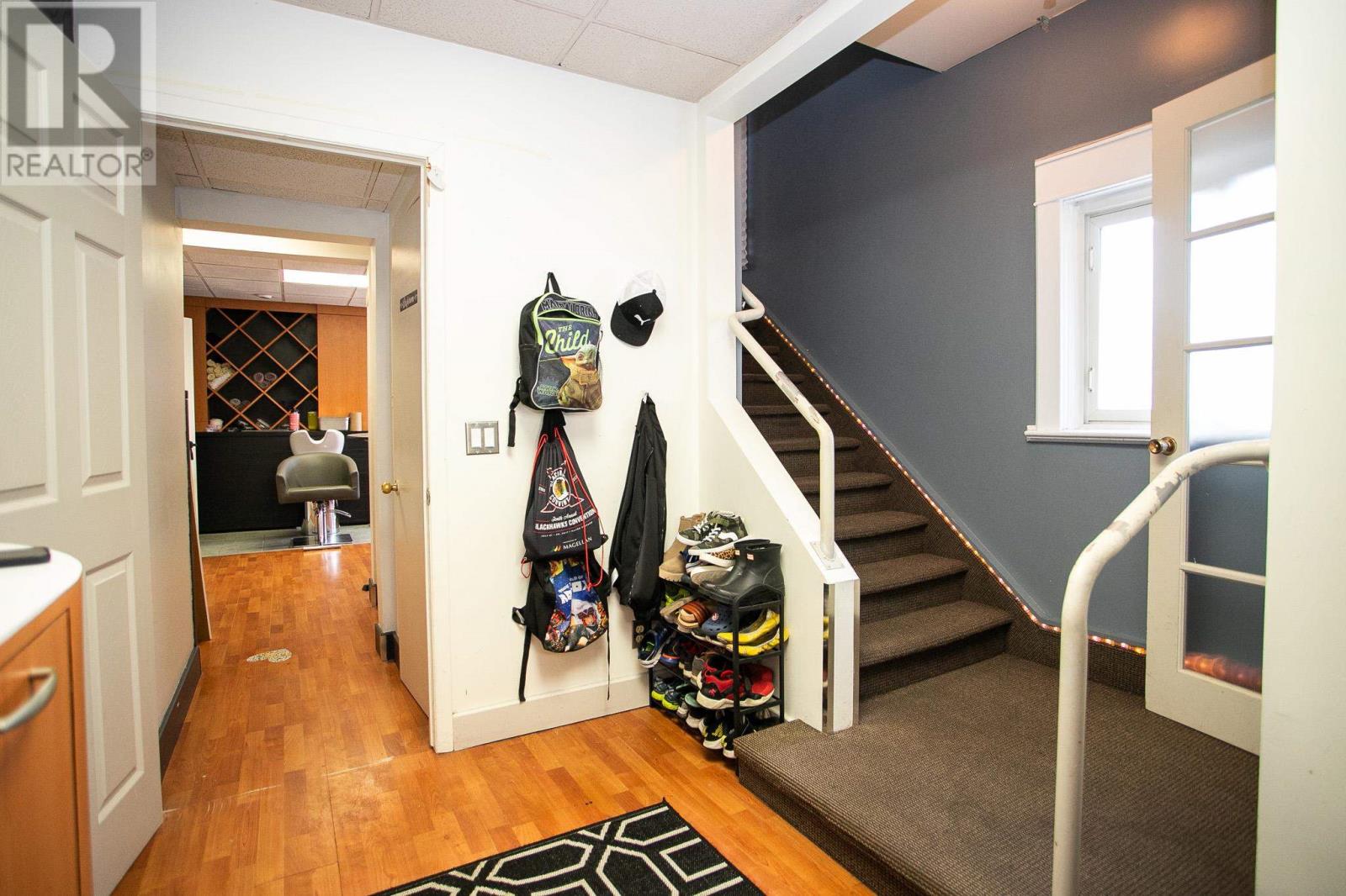 140 East St Property Photo 19