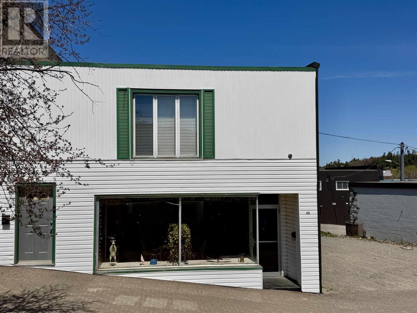 48 Ontario Ave Property Photo 1