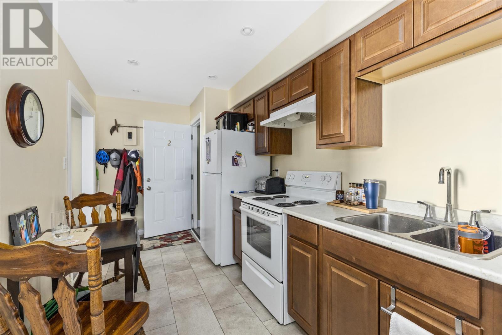 7 Woodward Ave Property Photo 22