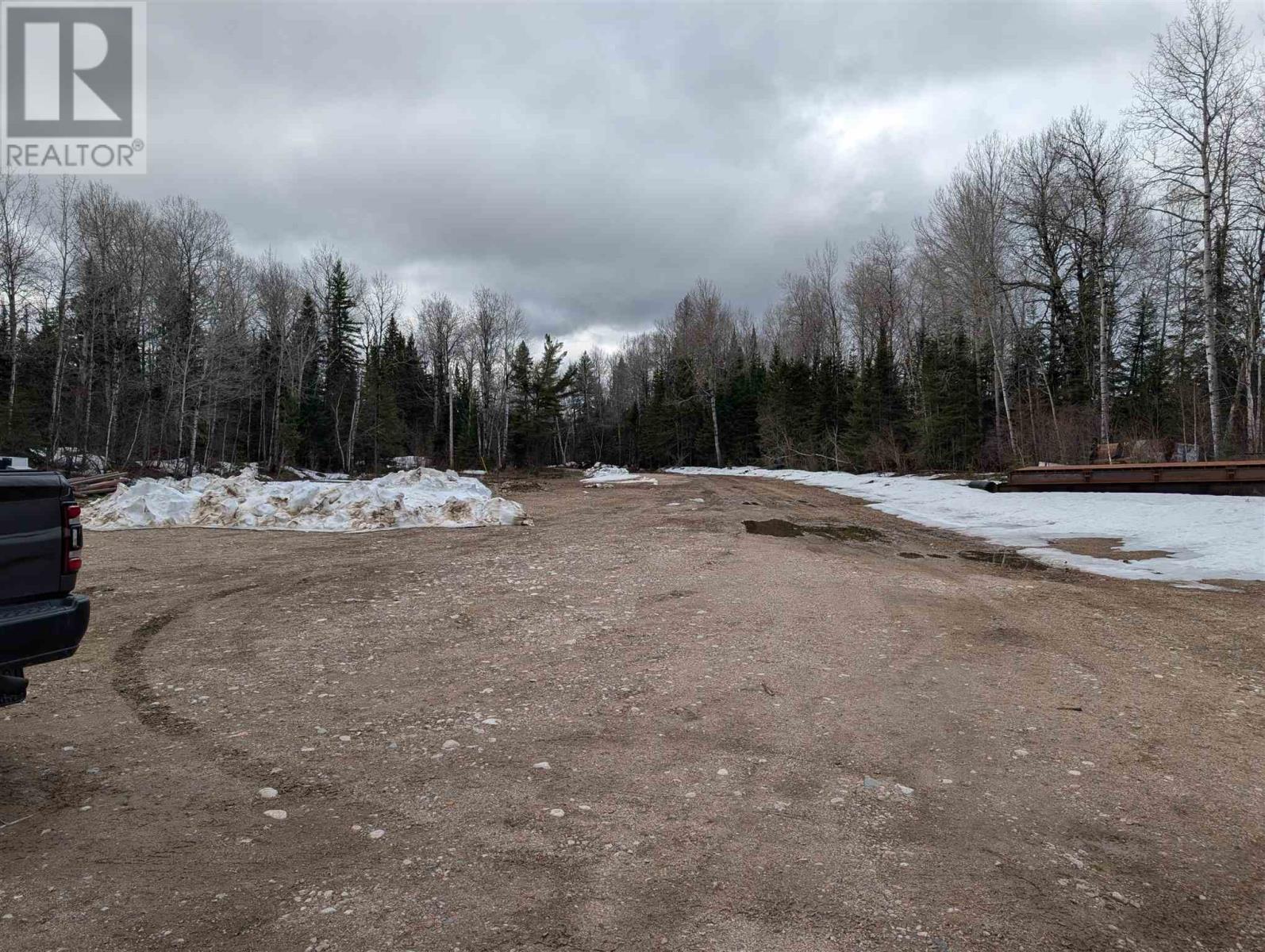 Lease Man576 Highway 101 Property Photo 1