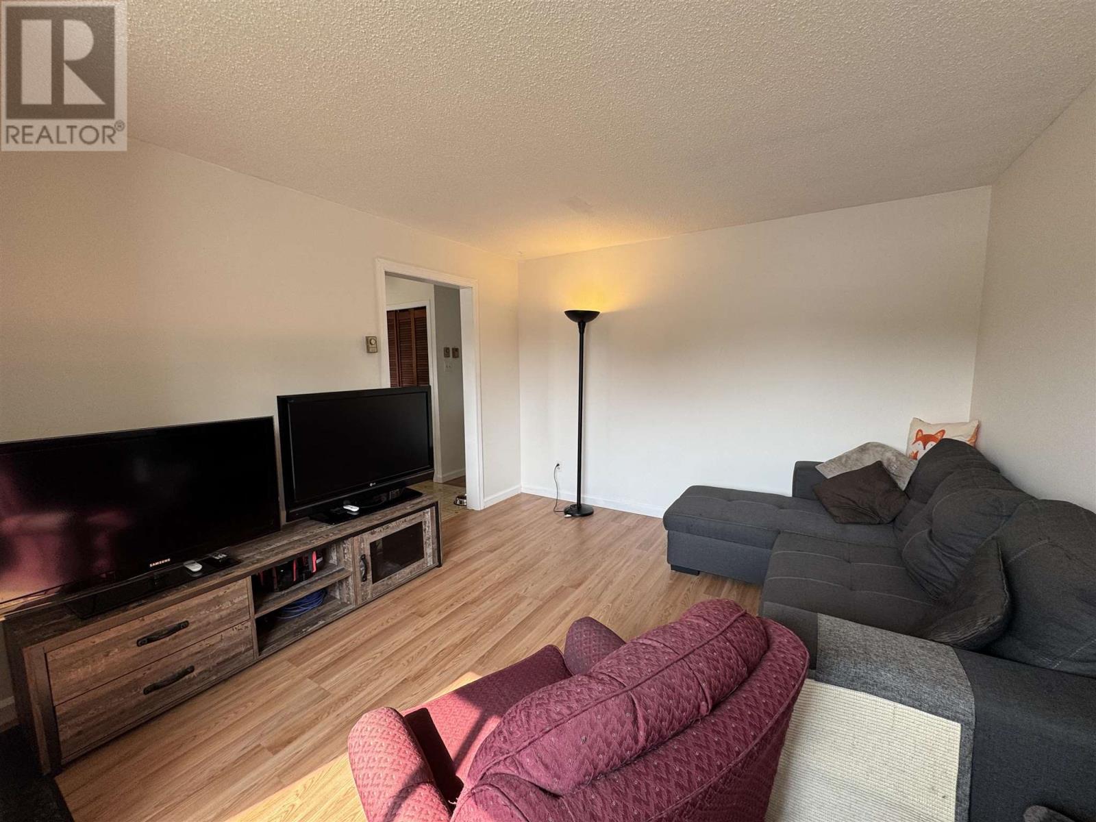 38 Richard St Property Photo 5