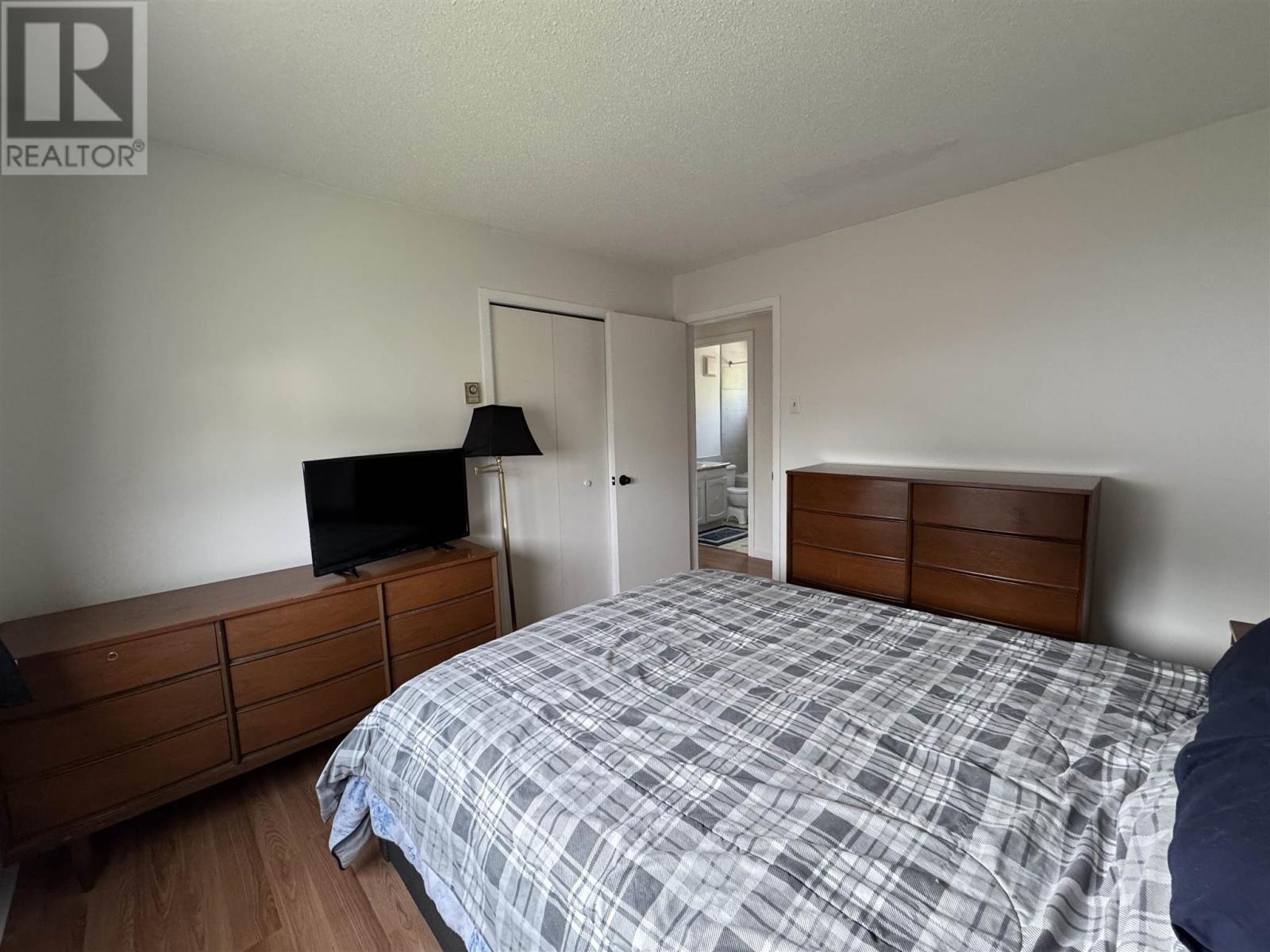 38 Richard St Property Photo 10