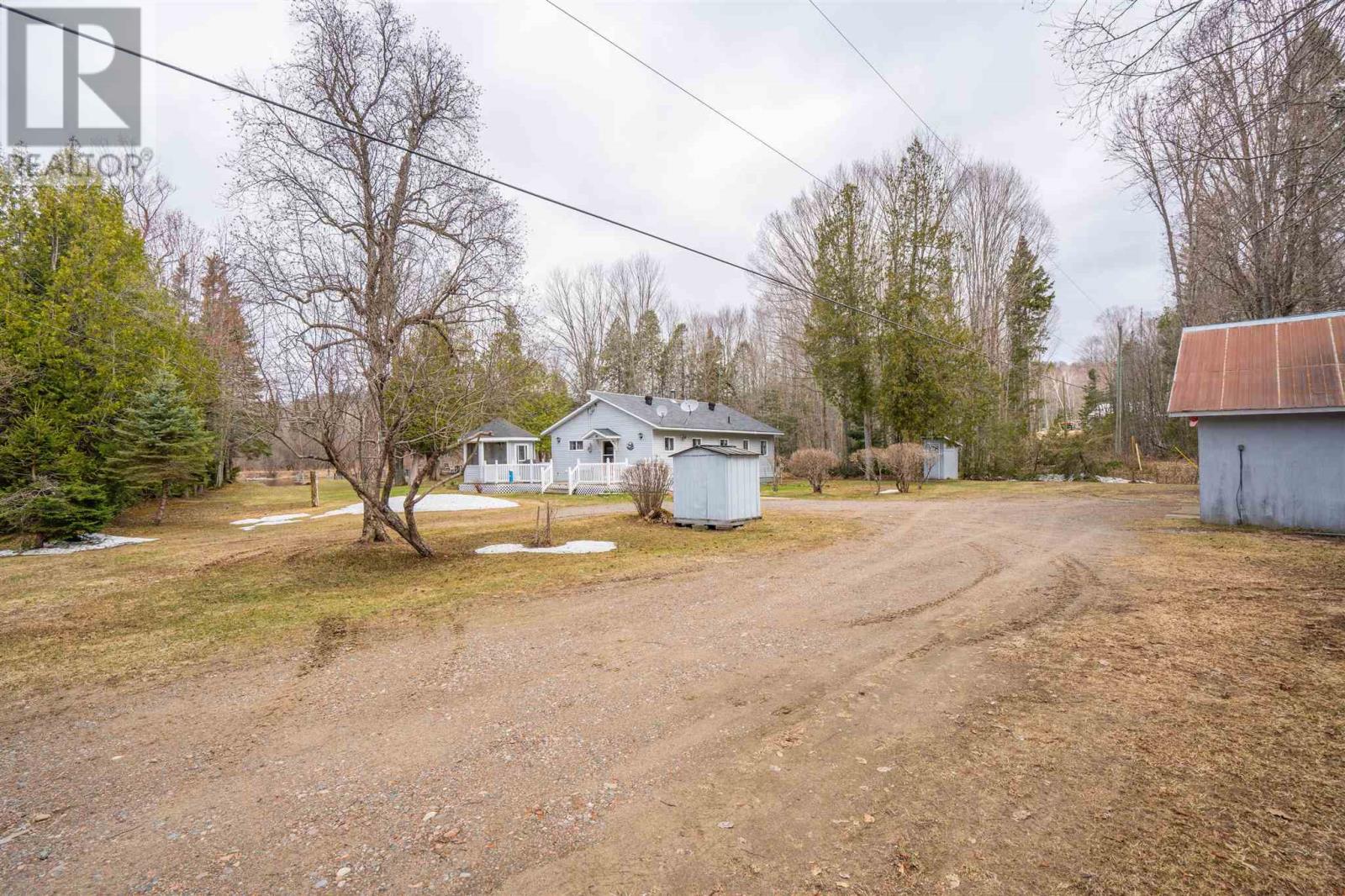 98 Whispering Pines Rd Property Photo 27